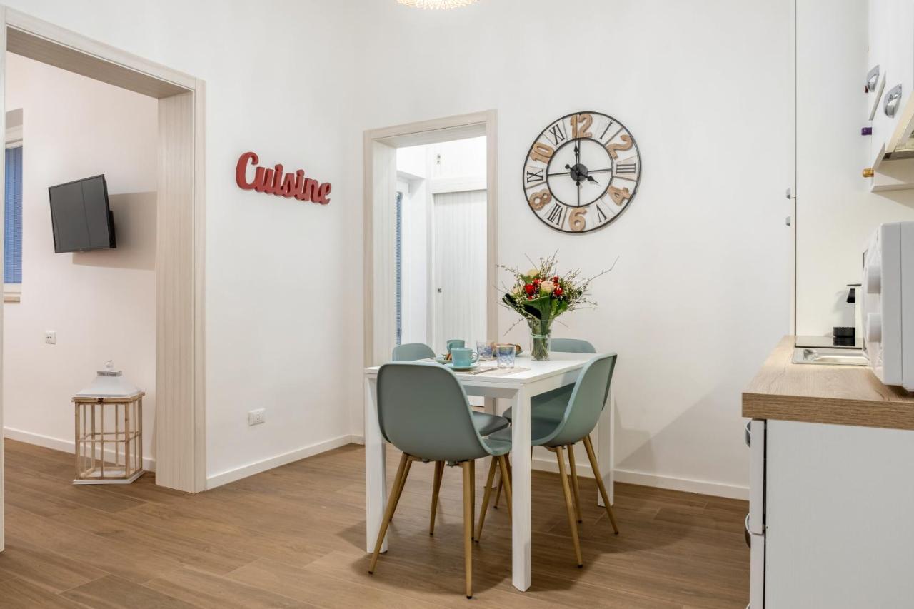 Donna Teresa Central & Cozy Apartment Taranto Exterior foto